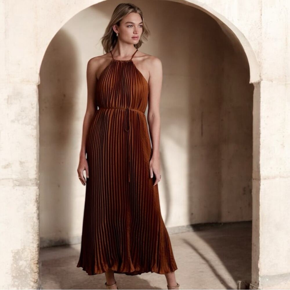 Banana Republic Halter Maxi Dress‎ Pleated Copper Brown Size Large